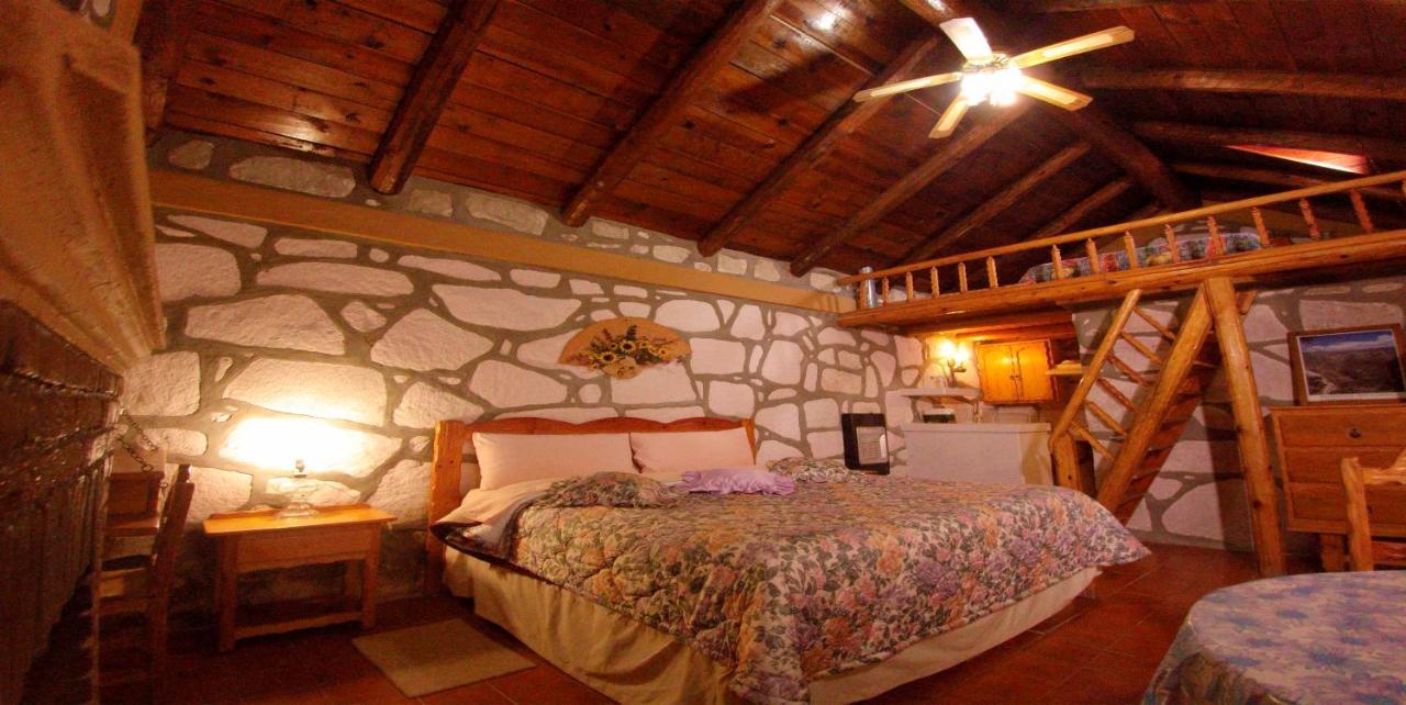 Areponapuchi Hotel Mansion Tarahumara מראה חיצוני תמונה