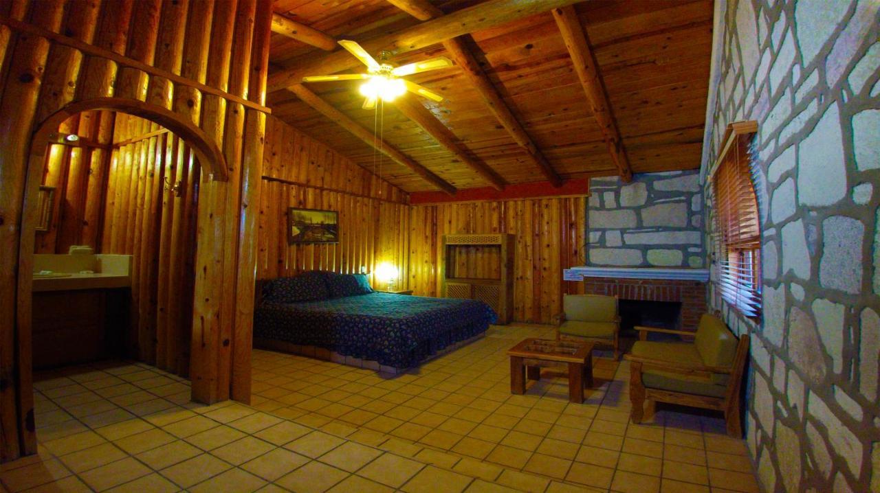 Areponapuchi Hotel Mansion Tarahumara מראה חיצוני תמונה
