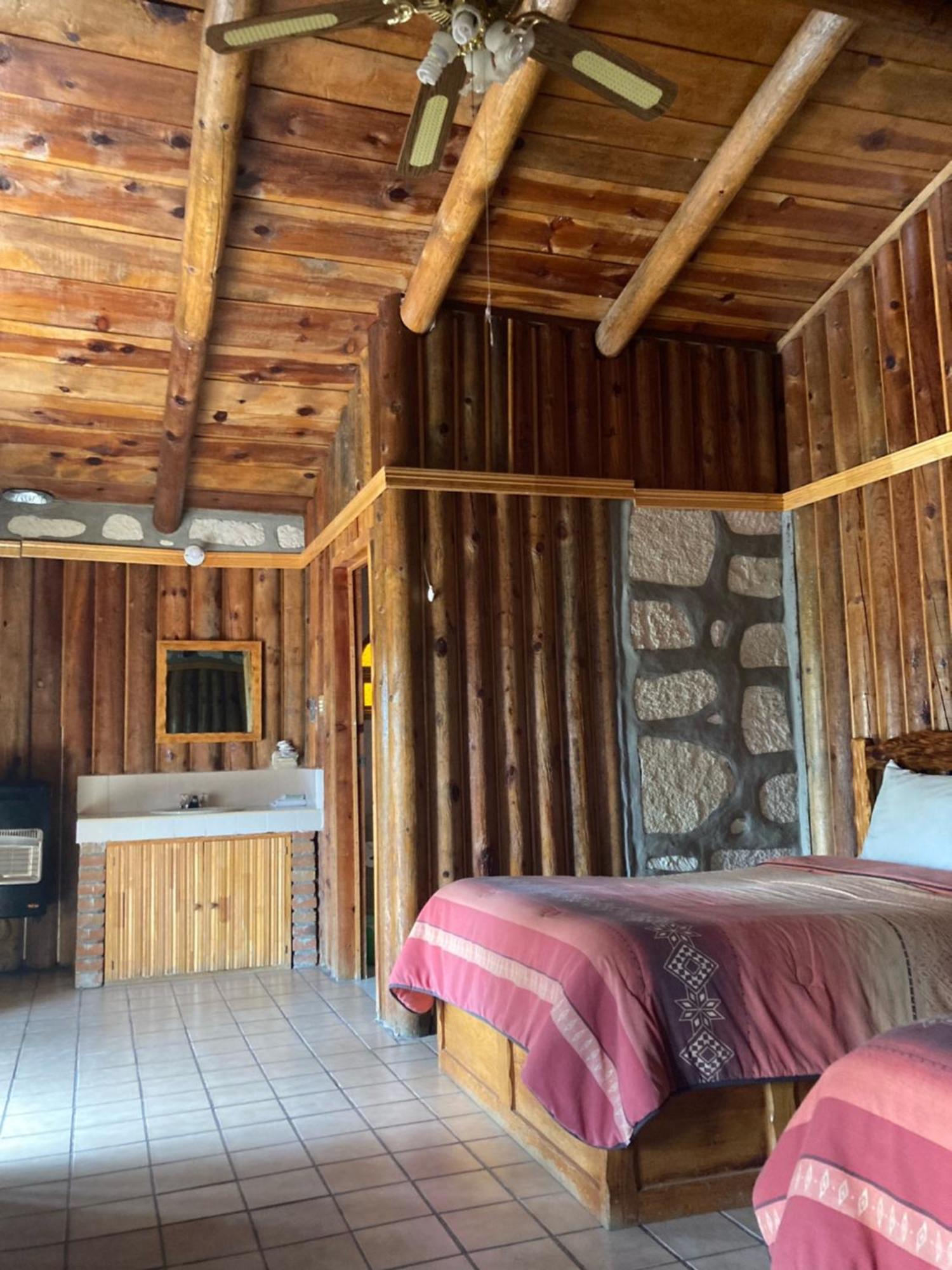 Areponapuchi Hotel Mansion Tarahumara מראה חיצוני תמונה
