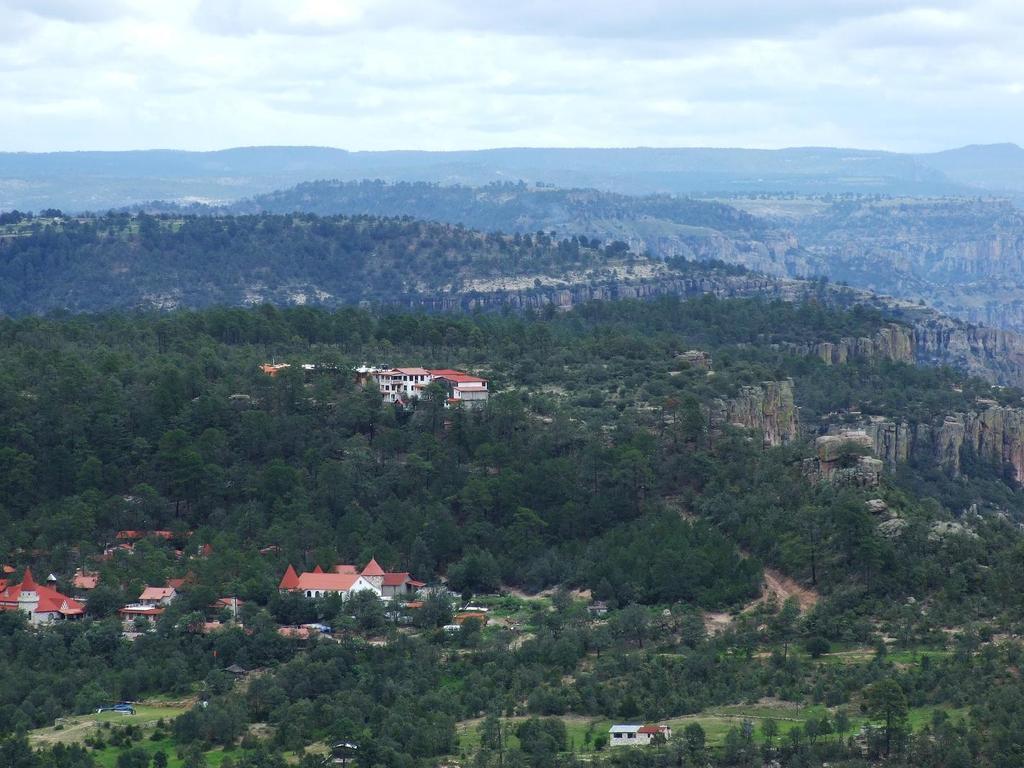 Areponapuchi Hotel Mansion Tarahumara מראה חיצוני תמונה